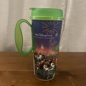 2024 Walt Disney World Resort Refillable Mug Mickey &‎ Friends 4 Parks - Green